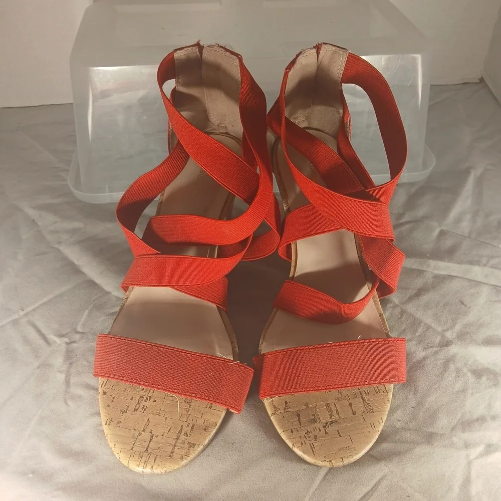 Liz‎ Claiborne Womens Red Strappy Elastic Cork Wedge Sandals Size 8M Back Zip